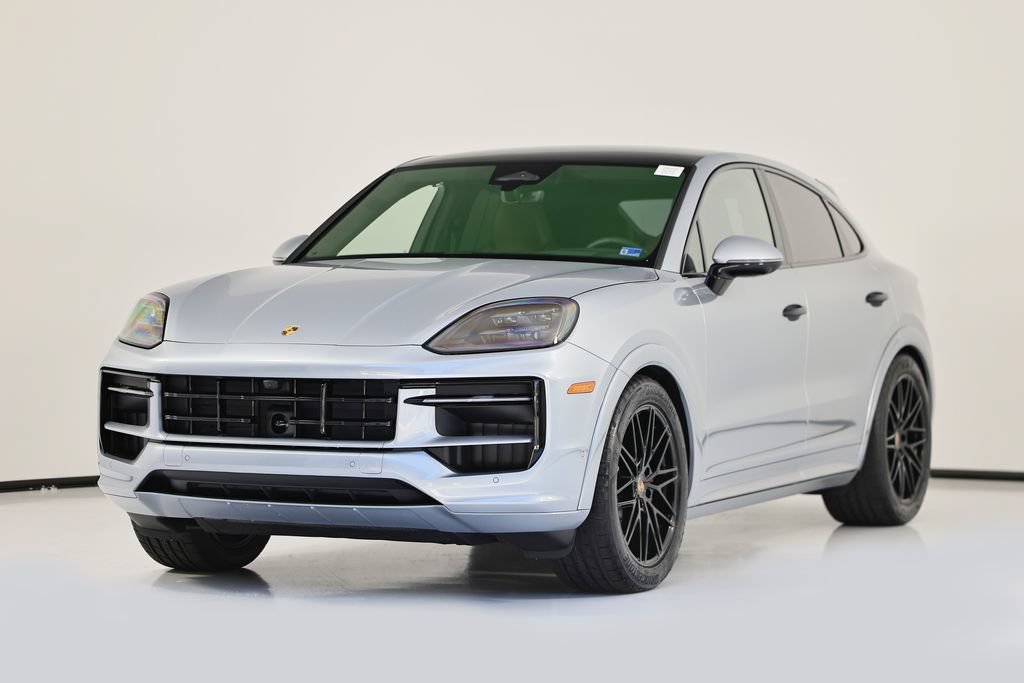 New 2026 Porsche Cayenne GTS