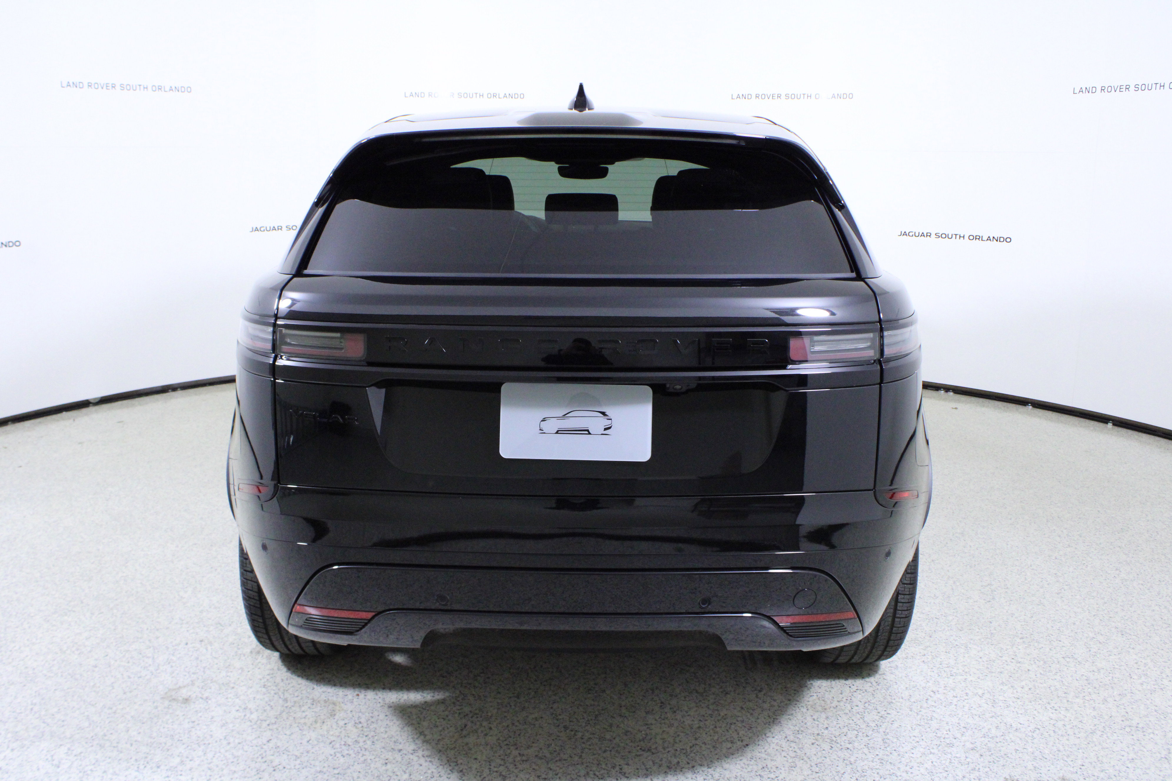 New 2026 Land Rover Range Rover Velar Dynamic SE image 6