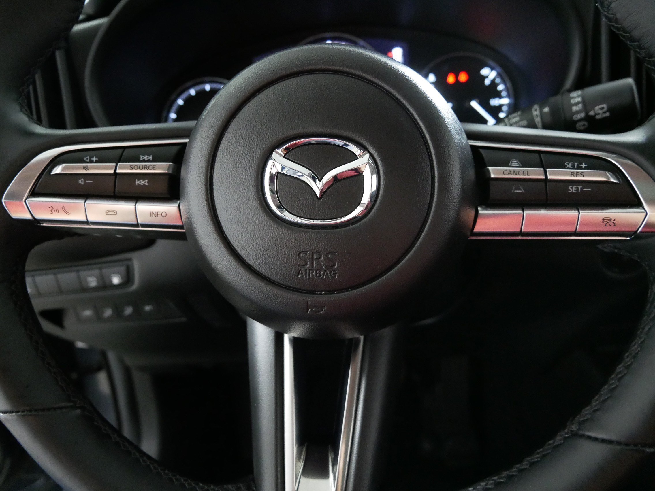 Used 2025 MAZDA CX-50 AWD 2.5 Hybrid w/ Premium Pkg image 25