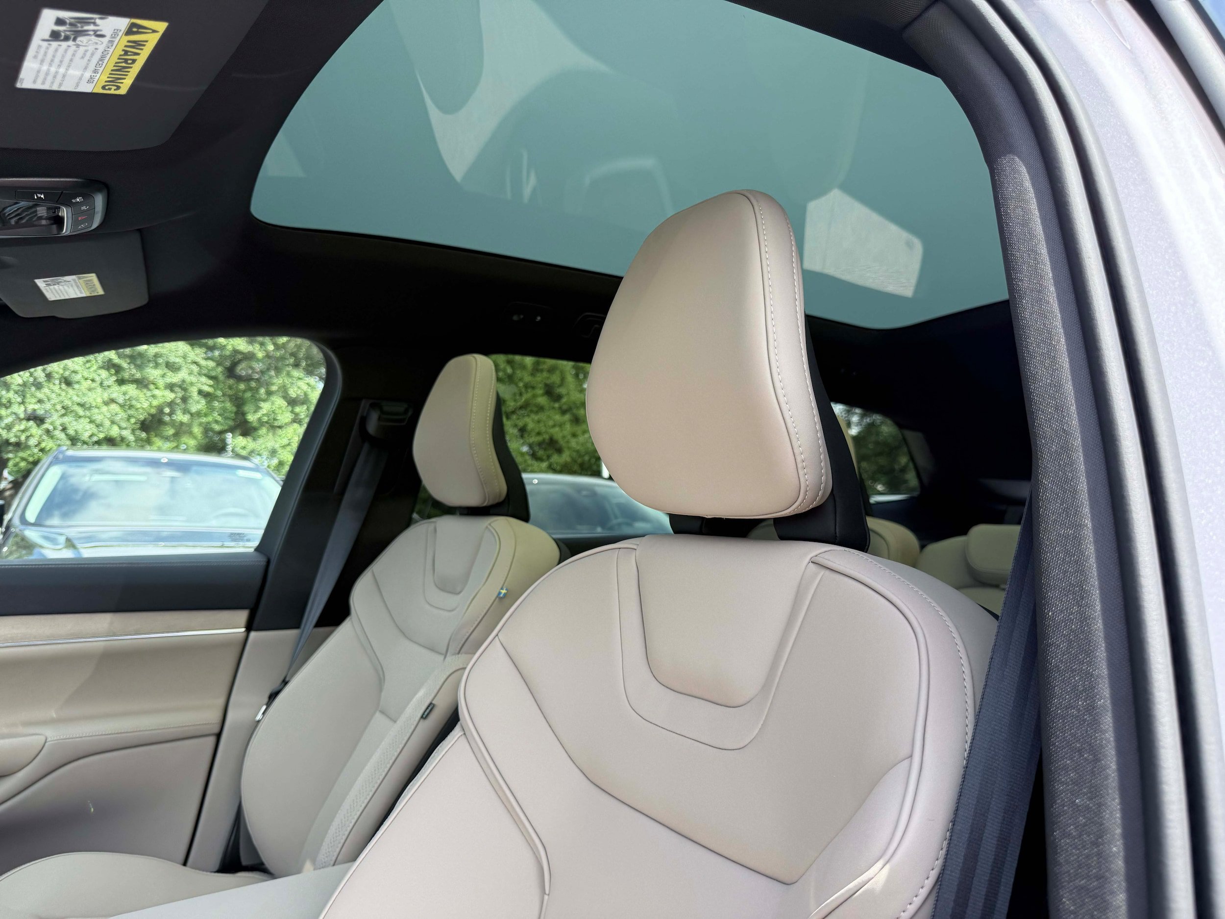 New 2026 Volvo EX90 Plus RWD image 13