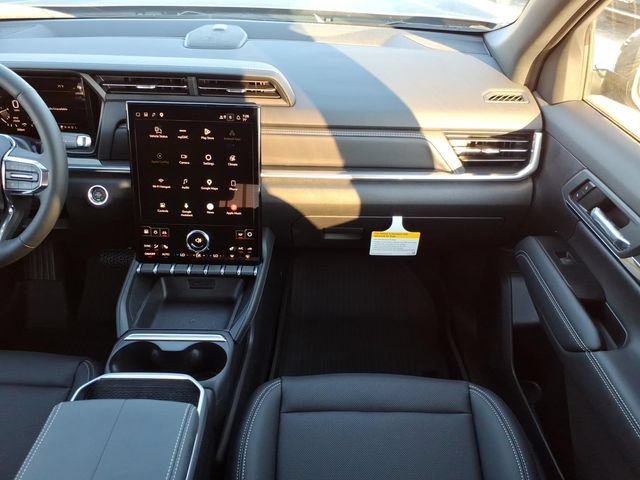 New 2027 GMC Terrain Elevation w/ Elevation Premium Package AWD/4WD image 18