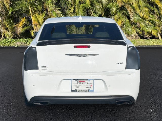 Used 2023 Chrysler 300 Touring L w/ Popular Equipment Group RWD image 7