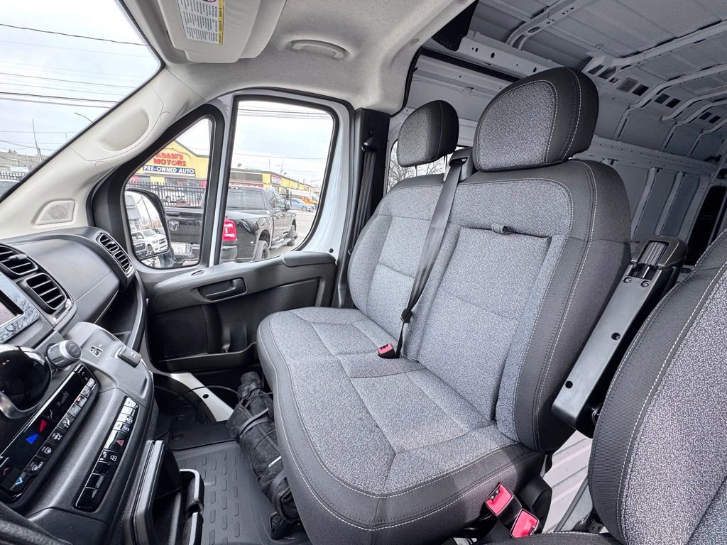Used 2025 RAM ProMaster 3500 w/ Crew Van Package image 20