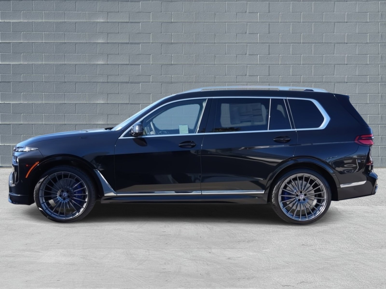 New 2026 BMW ALPINA XB7 image 4