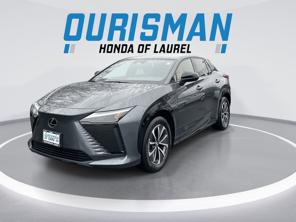 Used 2023 Lexus RZ 450e Premium w/ Technology Package image 4