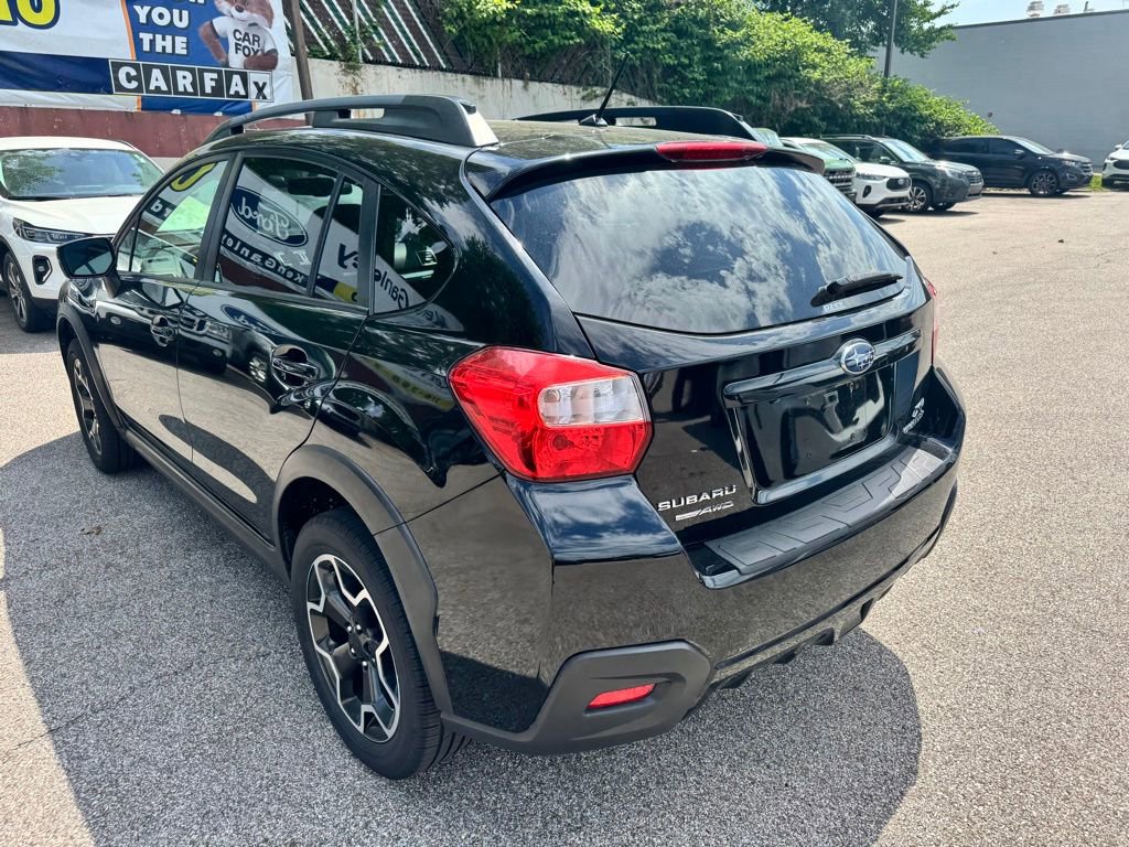Used 2015 Subaru Crosstrek 2.0i Premium AWD/4WD image 3