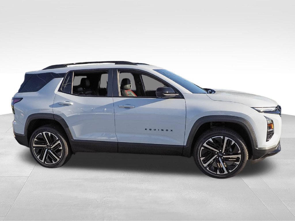 New 2027 Chevrolet Equinox RS w/ Safety and Technology Package AWD/4WD image 5