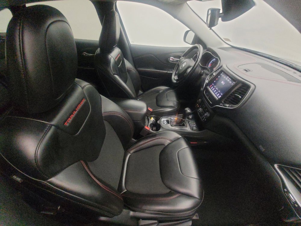Used 2020 Jeep Cherokee Trailhawk image 21