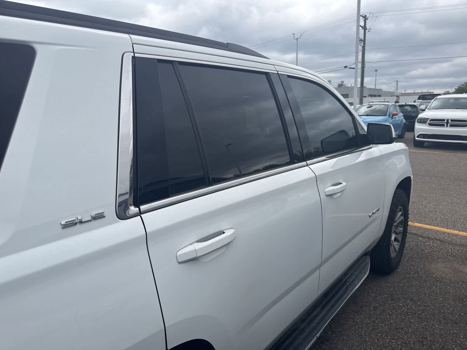 Used 2019 GMC Yukon SLE w/ Convenience Package AWD/4WD image 12