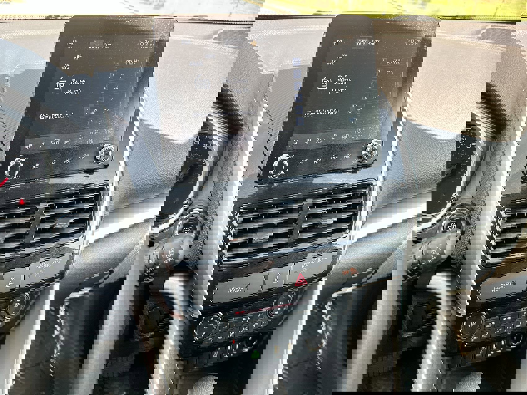 Used 2024 Mitsubishi Eclipse Cross SE image 16