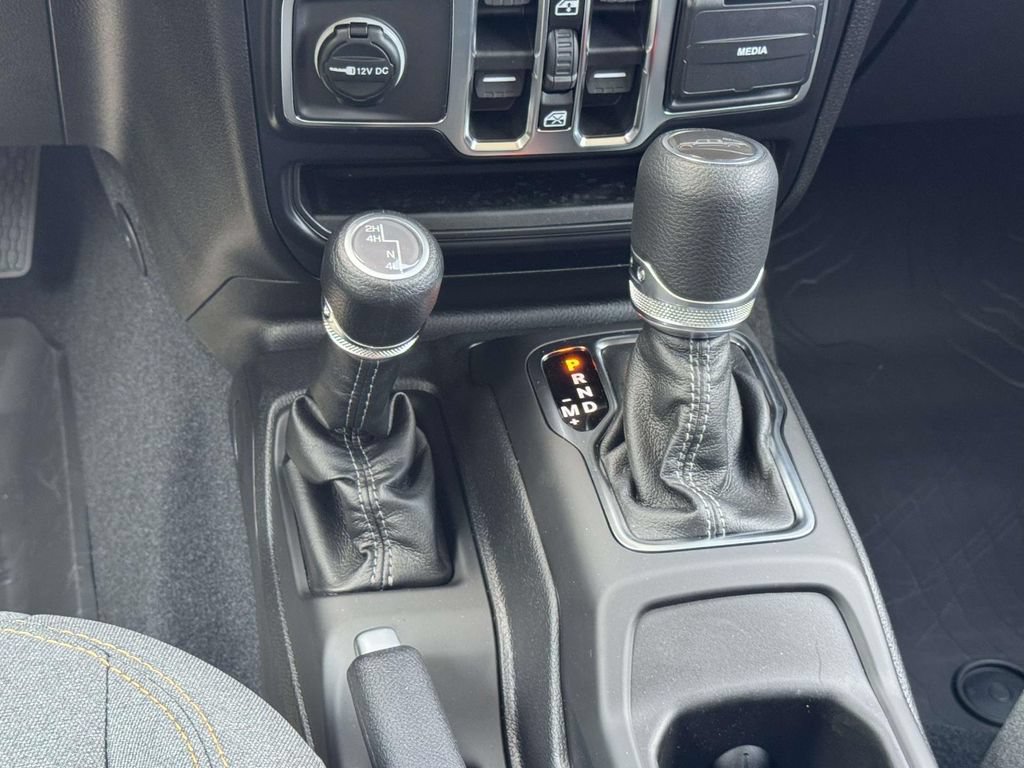 New 2026 Jeep Gladiator Sport AWD/4WD image 20
