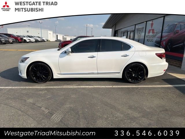 Used 2017 Lexus LS 460 w/ Comfort Package image 7