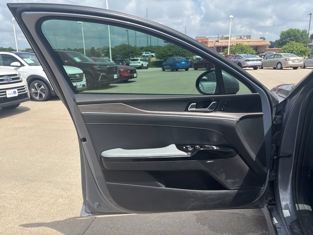 Used 2021 Kia K5 EX w/ EX Premium Package FWD image 9