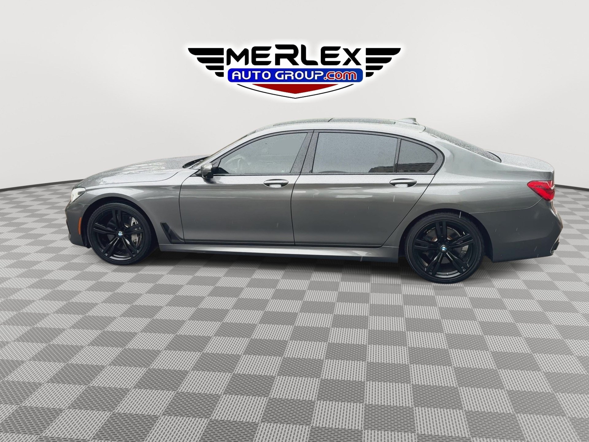 Used 2017 BMW 750i RWD image 5