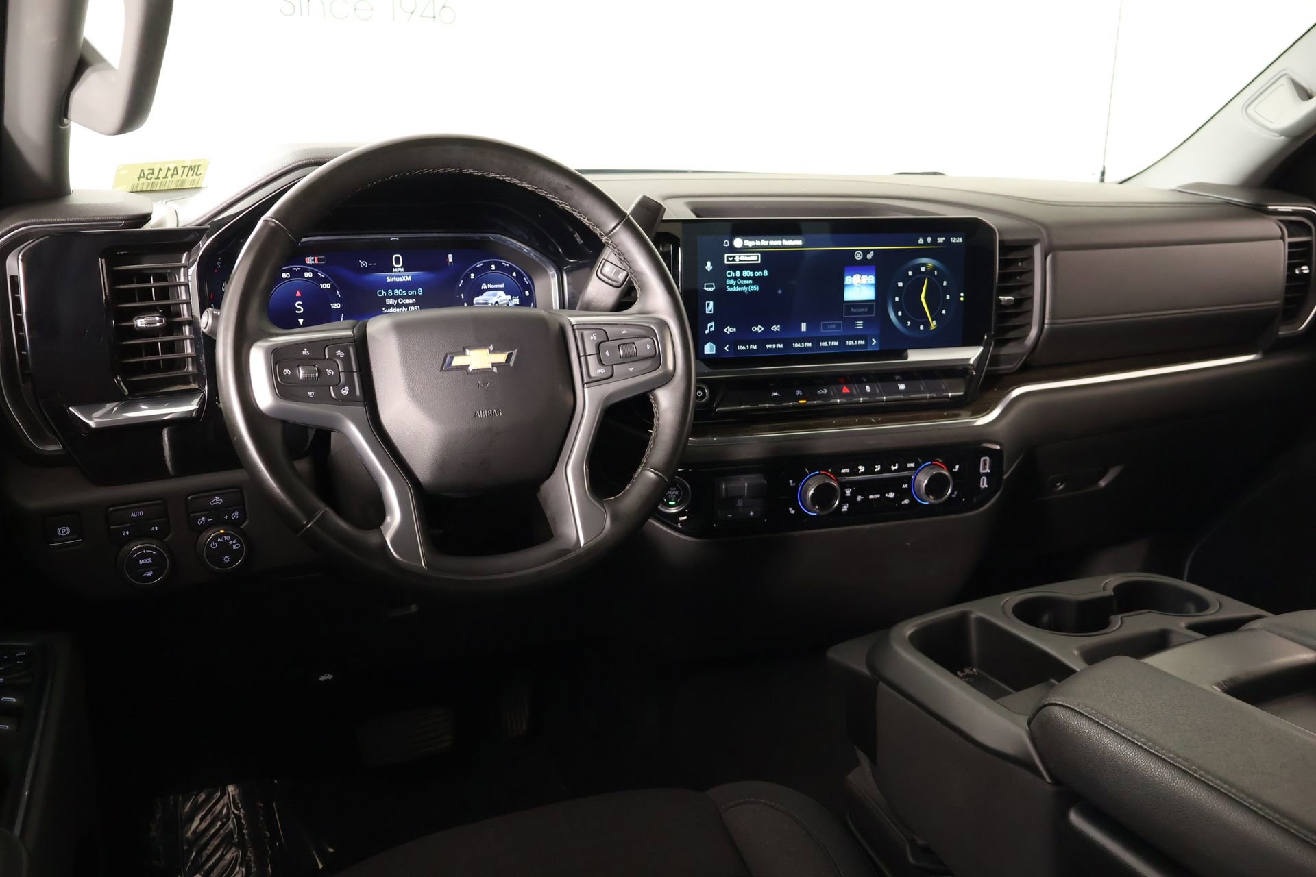 Used 2025 Chevrolet Silverado 1500 LT AWD/4WD image 2