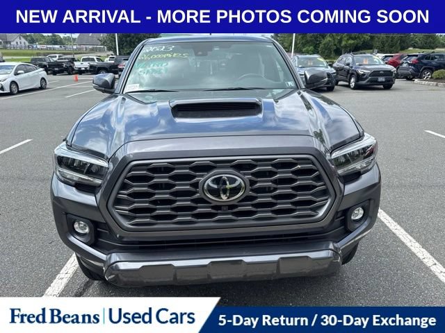 Used 2023 Toyota Tacoma TRD Sport w/ TRD Premium Sport Package AWD/4WD image 13