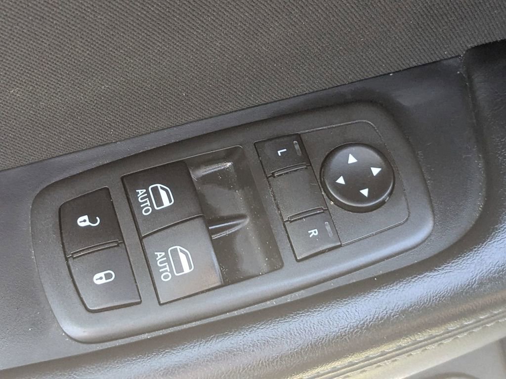 Used 2022 Dodge Challenger R/T RWD image 15