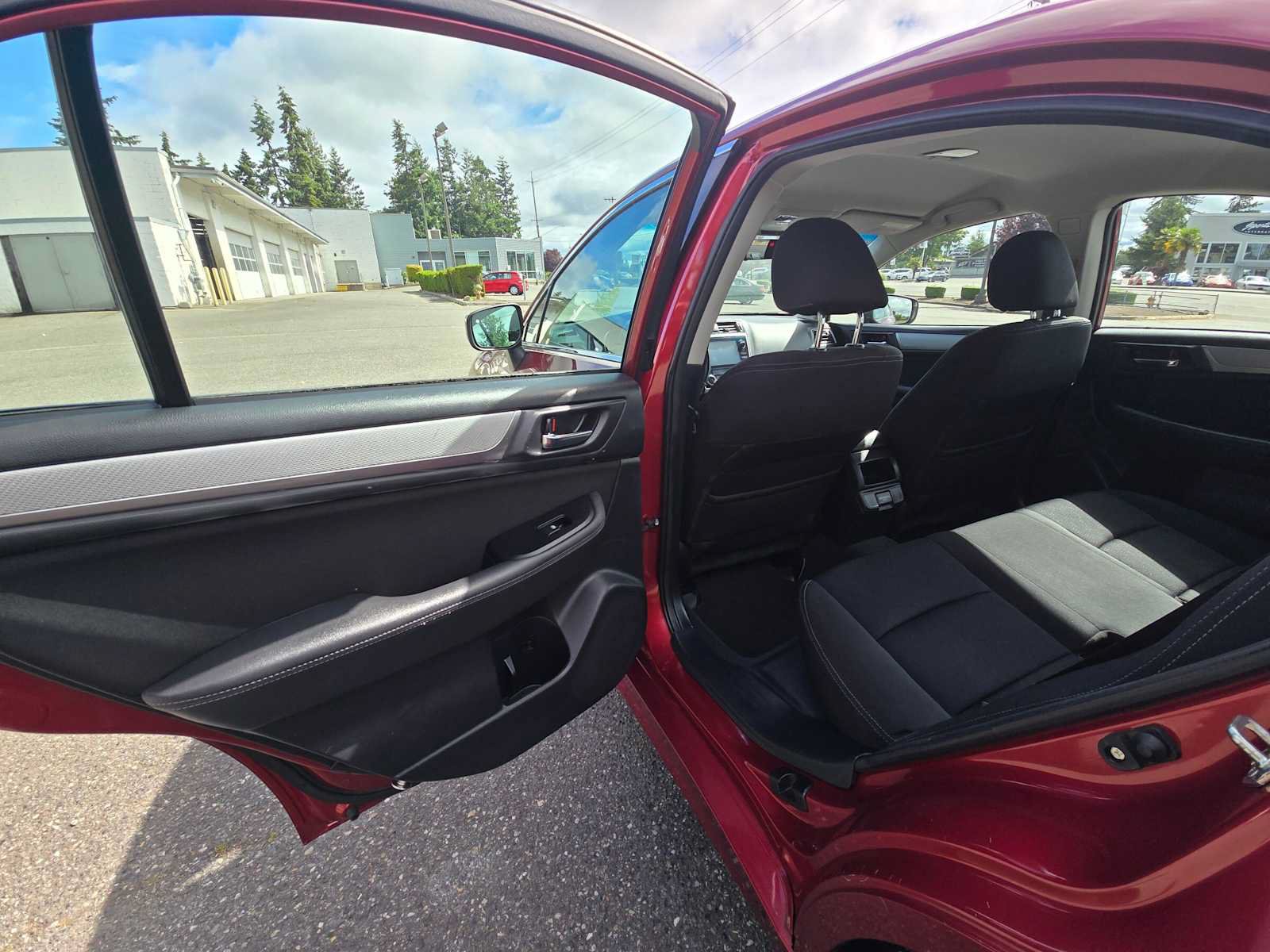 Used 2018 Subaru Legacy 2.5i Premium w/ Popular Package #1 AWD/4WD image 15