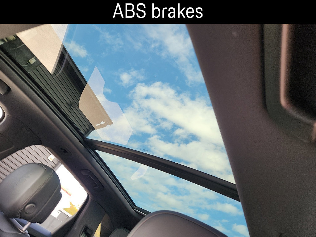 Certified 2025 Porsche Cayenne E-Hybrid AWD/4WD image 13