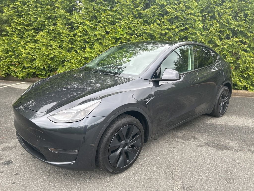 Used 2024 Tesla Model Y Long Range AWD/4WD image 21