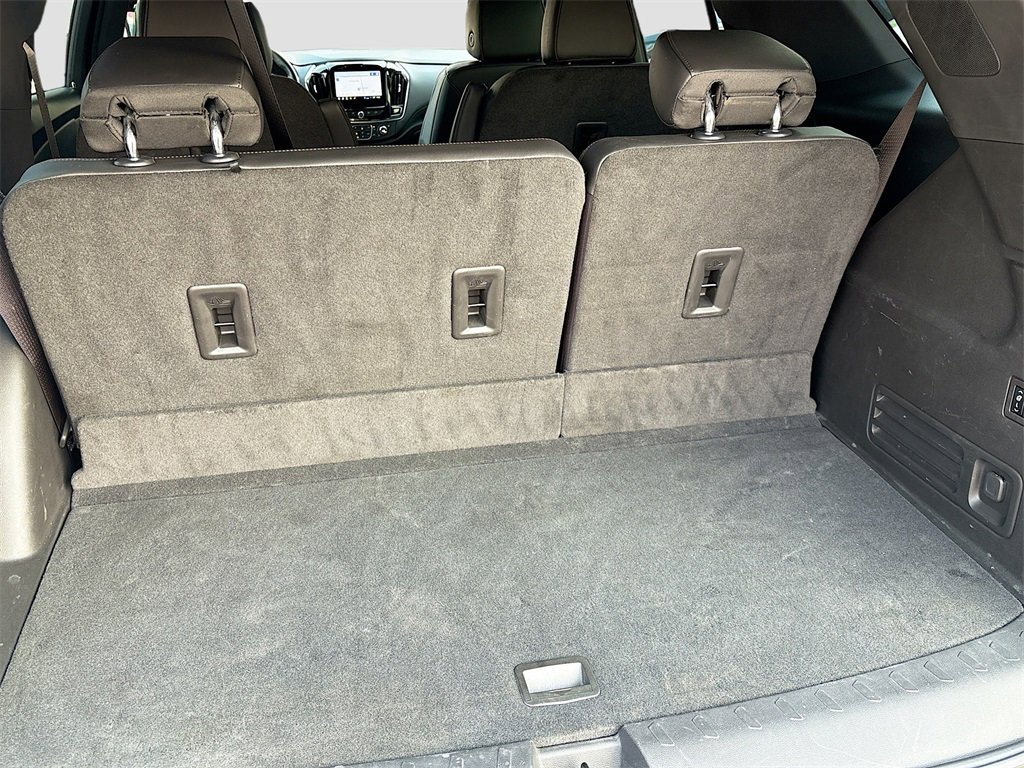 Used 2023 Chevrolet Traverse High Country image 28