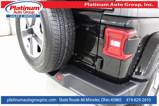 Used 2019 Jeep Wrangler Unlimited Sahara w/ Safety Group AWD/4WD image 43