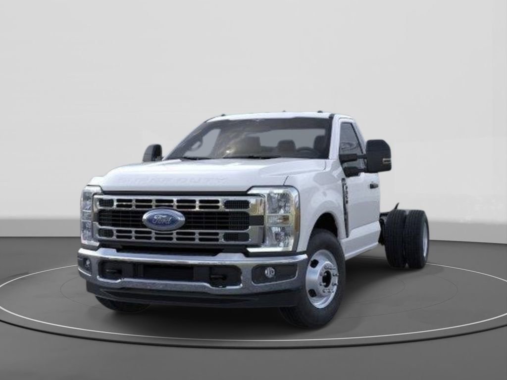 New 2026 Ford F350 XL w/ XL Chrome Package RWD image 2