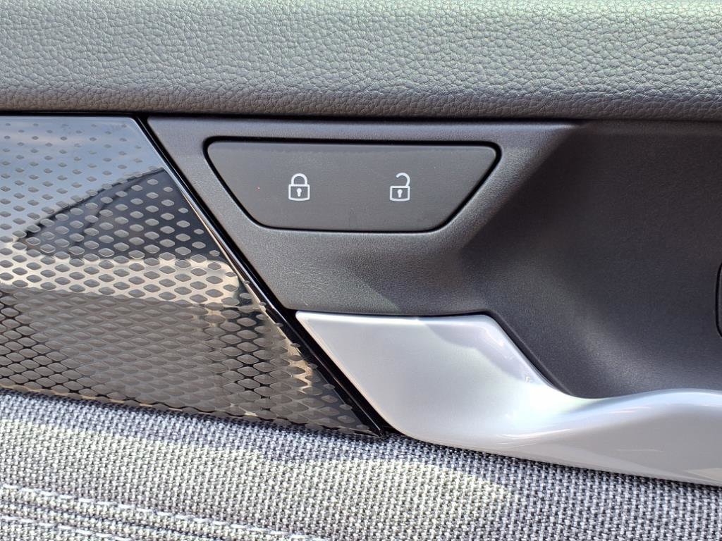 New 2025 Volkswagen Tiguan S image 20