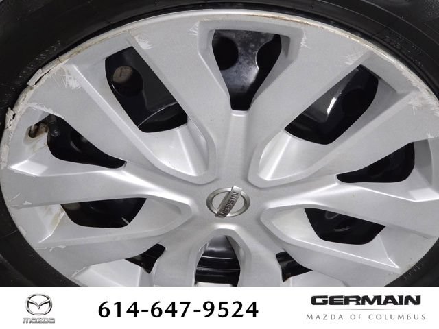 Used 2017 Nissan Rogue S w/ S Appearance Package AWD/4WD image 12