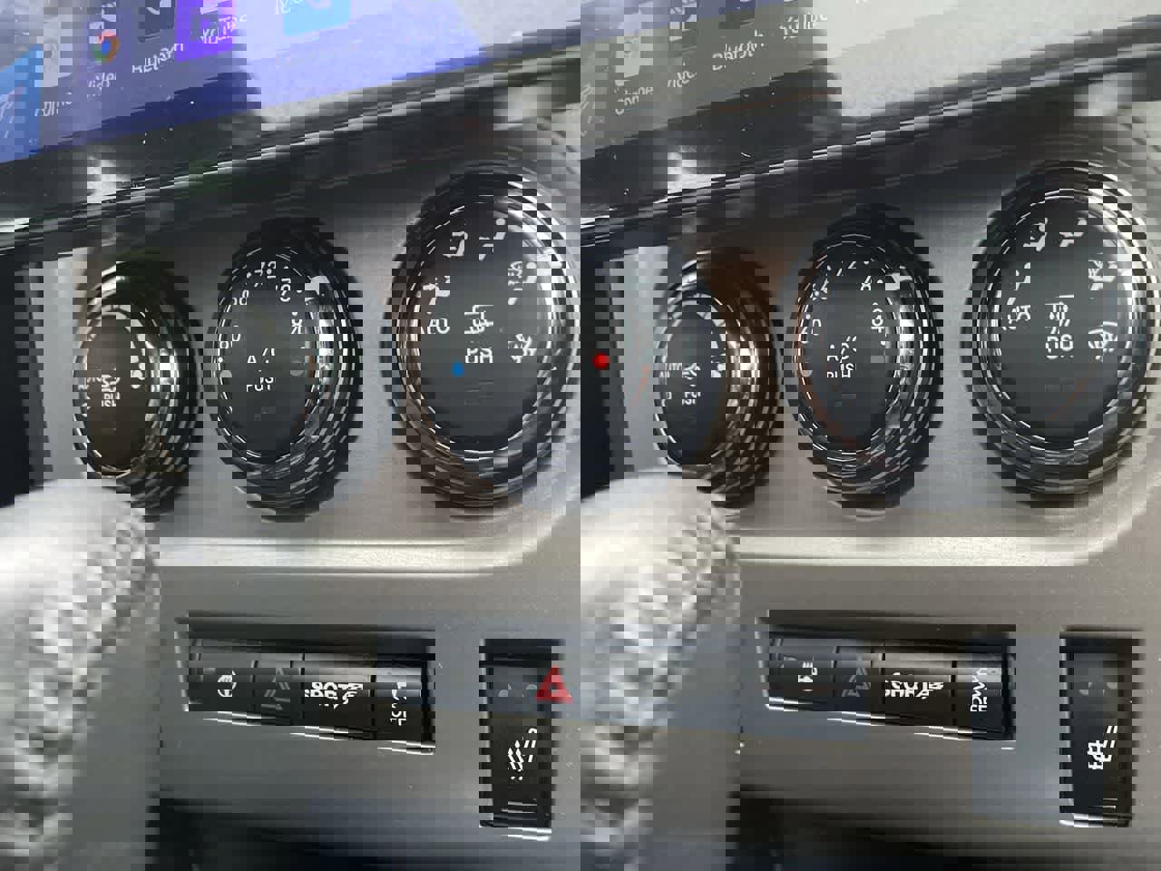 Used 2012 Dodge Challenger SRT8 image 29