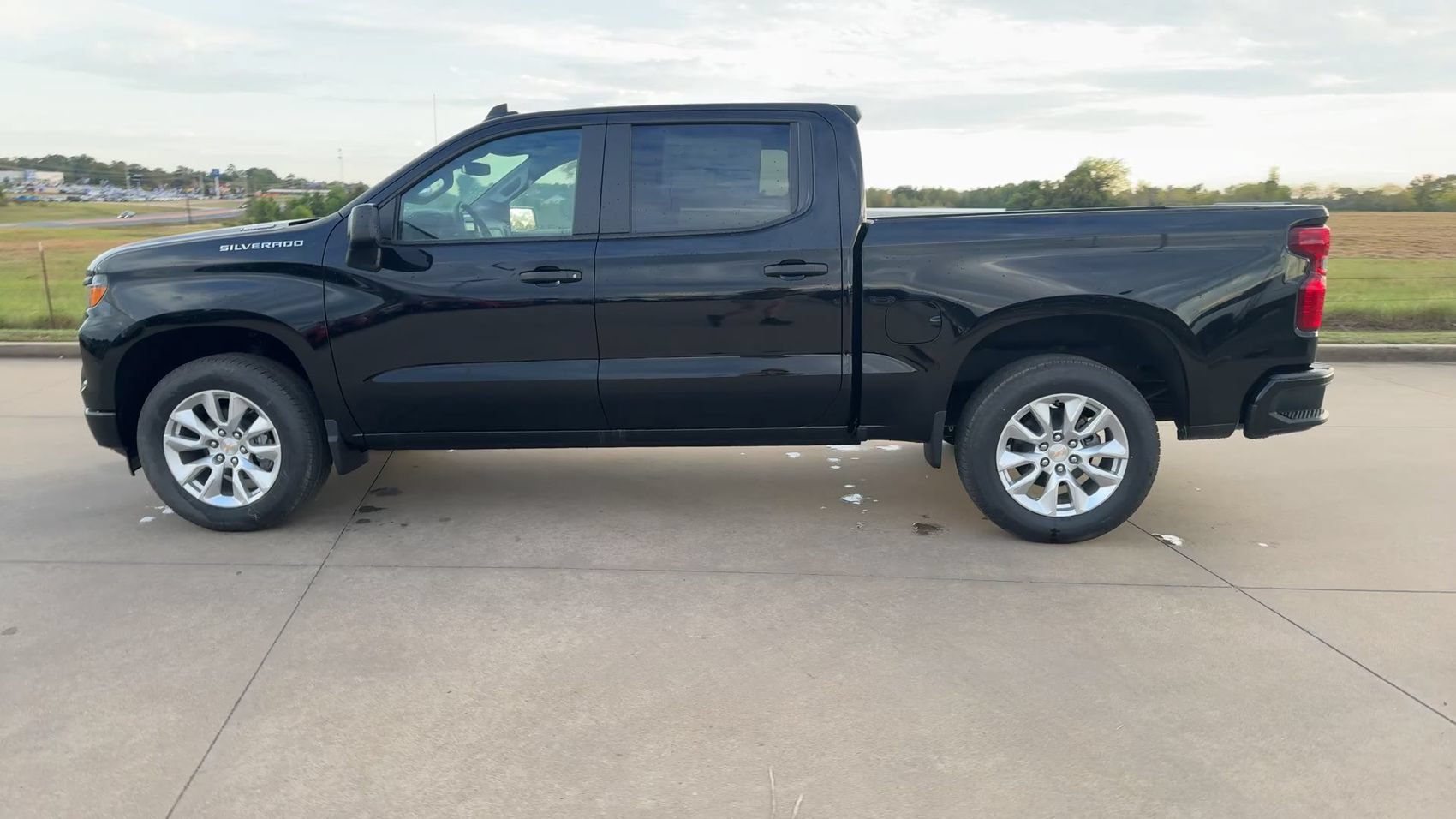 New 2026 Chevrolet Silverado 1500 Custom RWD image 6