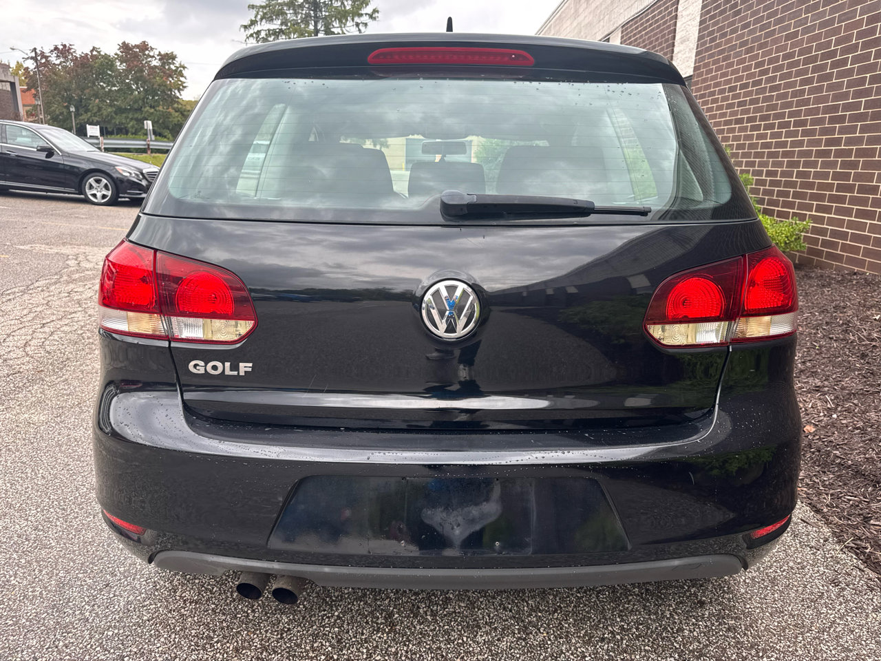 Used 2012 Volkswagen Golf 2-Door image 8