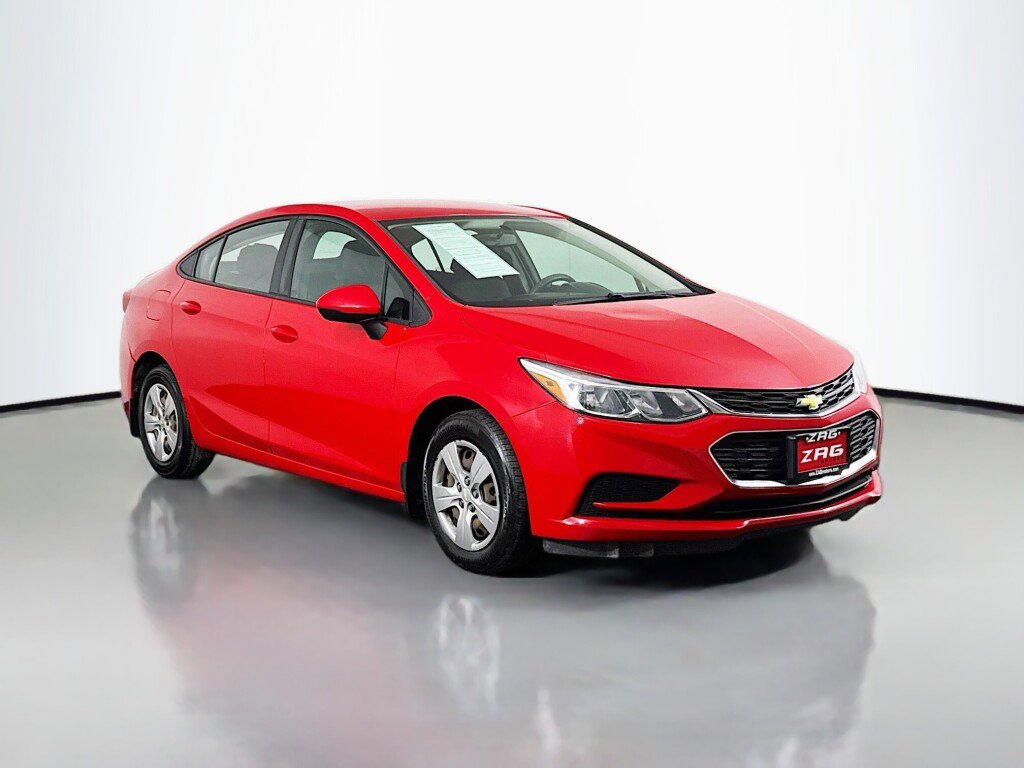 Used 2018 Chevrolet Cruze LS image 7