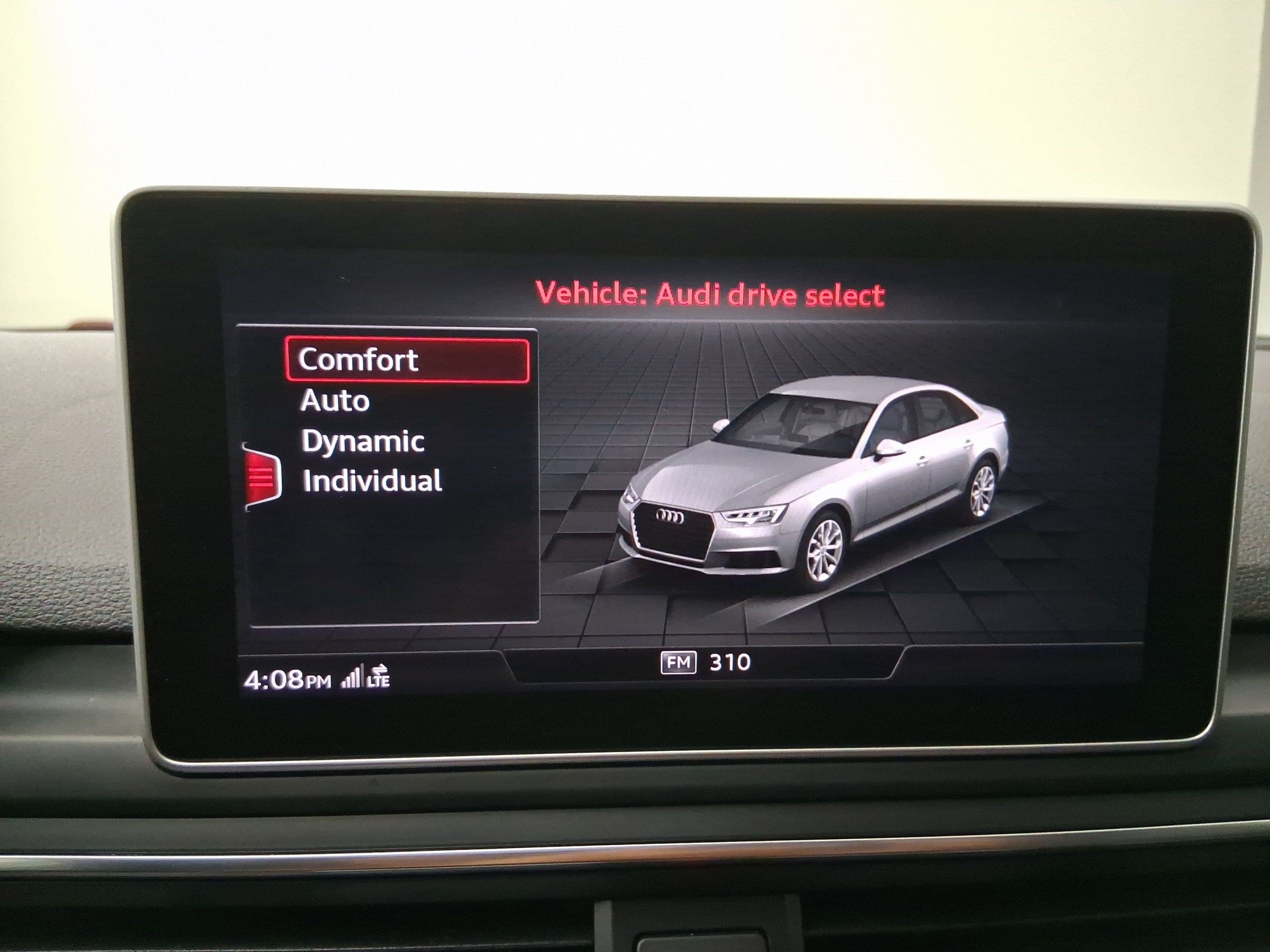 Used 2017 Audi A4 2.0T Premium w/ Audi MMI Navigation Plus FWD image 29