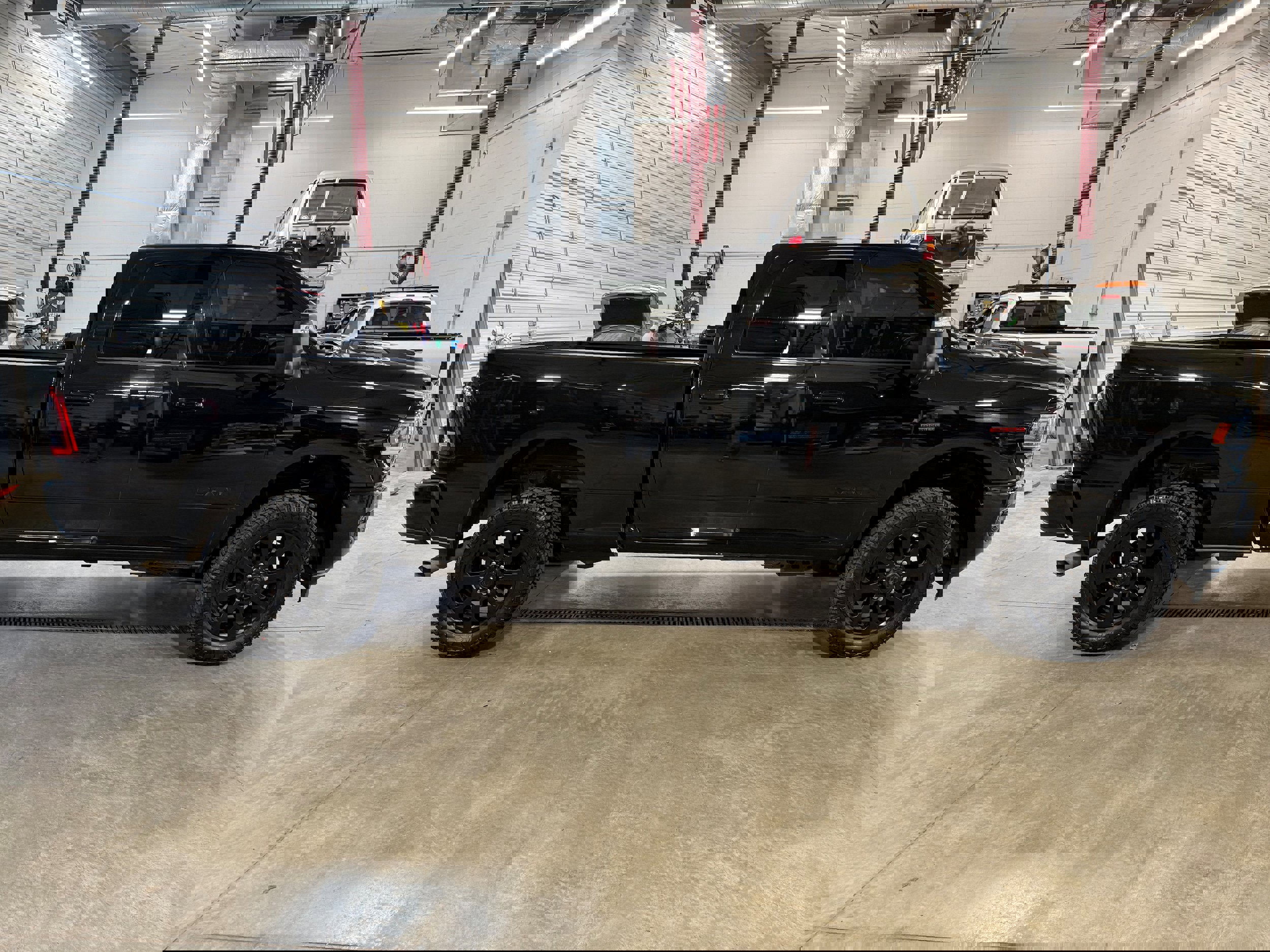 Used 2023 RAM 2500 Laramie w/ Night Edition image 4