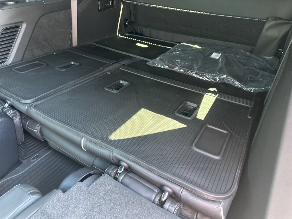 New 2026 Cadillac Escalade Platinum Sport AWD/4WD image 16