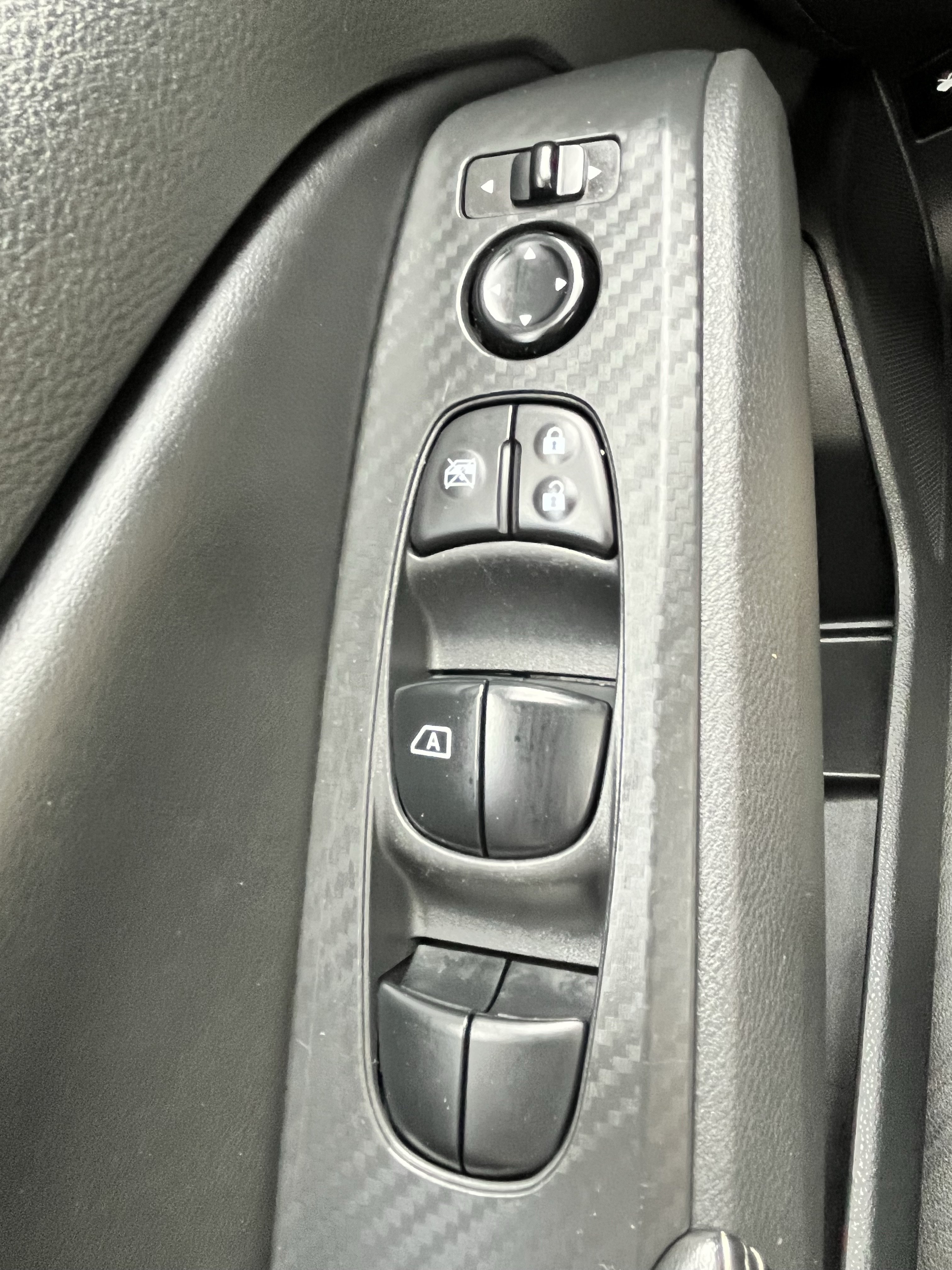 Used 2024 Nissan Altima 2.5 SV AWD/4WD image 26