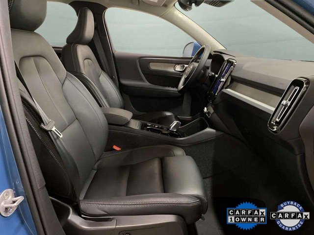 Used 2025 Volvo XC40 B5 Plus image 83