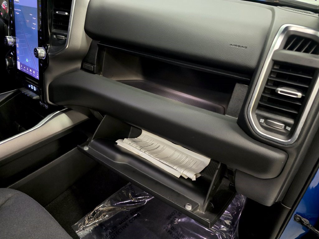 Used 2025 RAM 1500 Big Horn AWD/4WD image 39