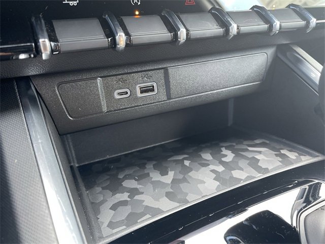 New 2026 GMC Canyon Elevation w/ Convenience Package image 24