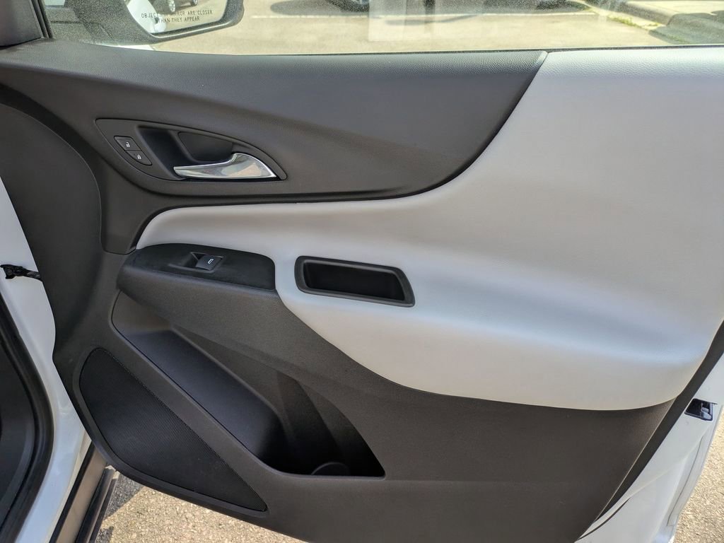 Used 2024 Chevrolet Equinox LT image 28