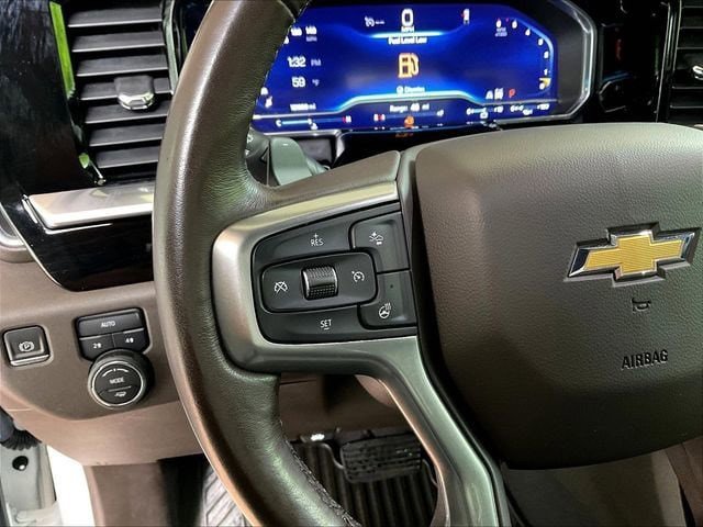 Used 2023 Chevrolet Silverado 1500 LTZ AWD/4WD image 12