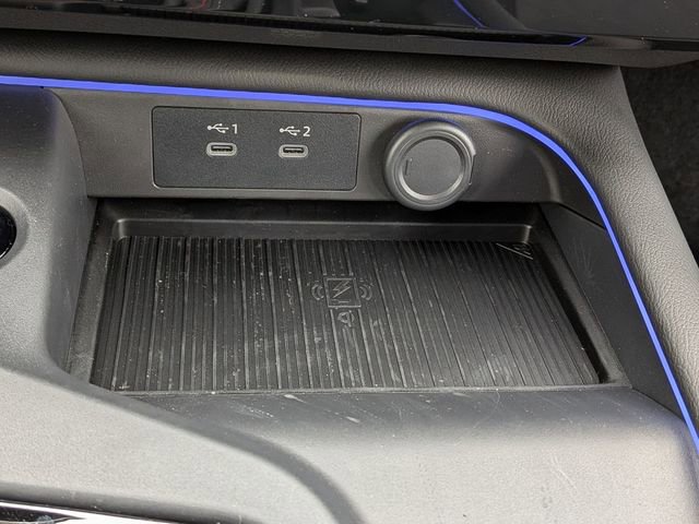 New 2026 Nissan Sentra SR w/ SR Premium Package FWD image 21