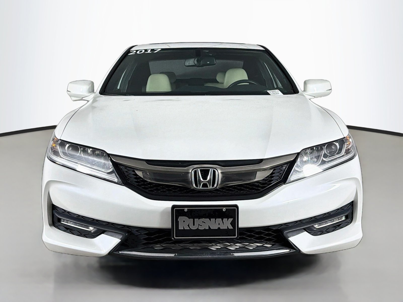 Used 2017 Honda Accord EX-L image 2