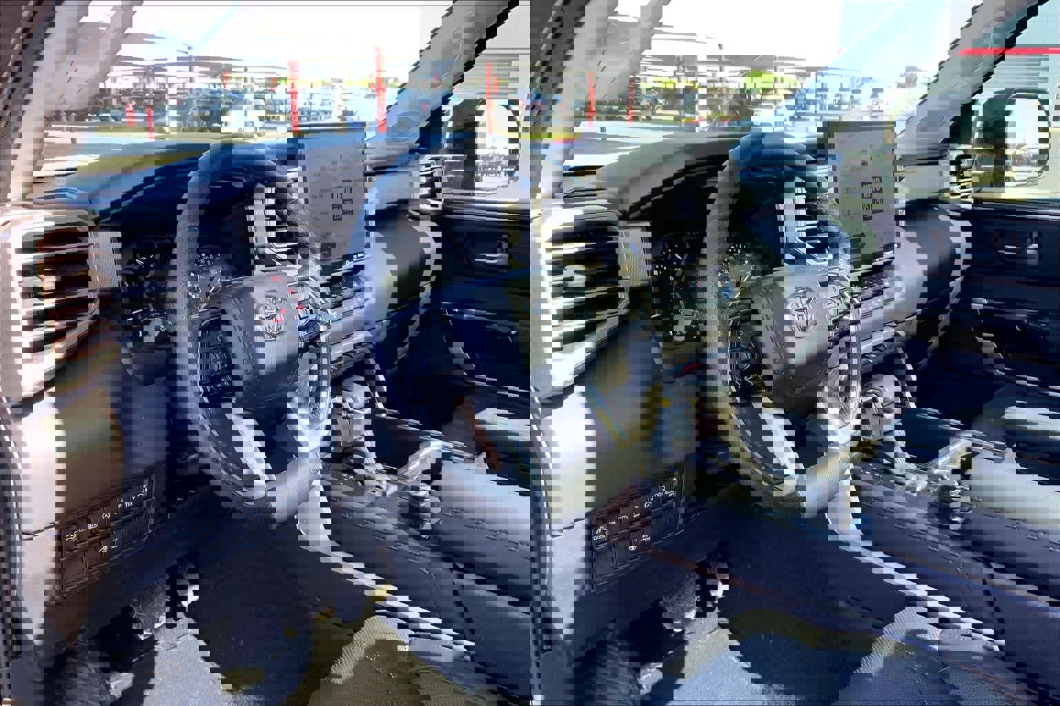 Used 2022 Toyota Tundra Limited RWD image 18