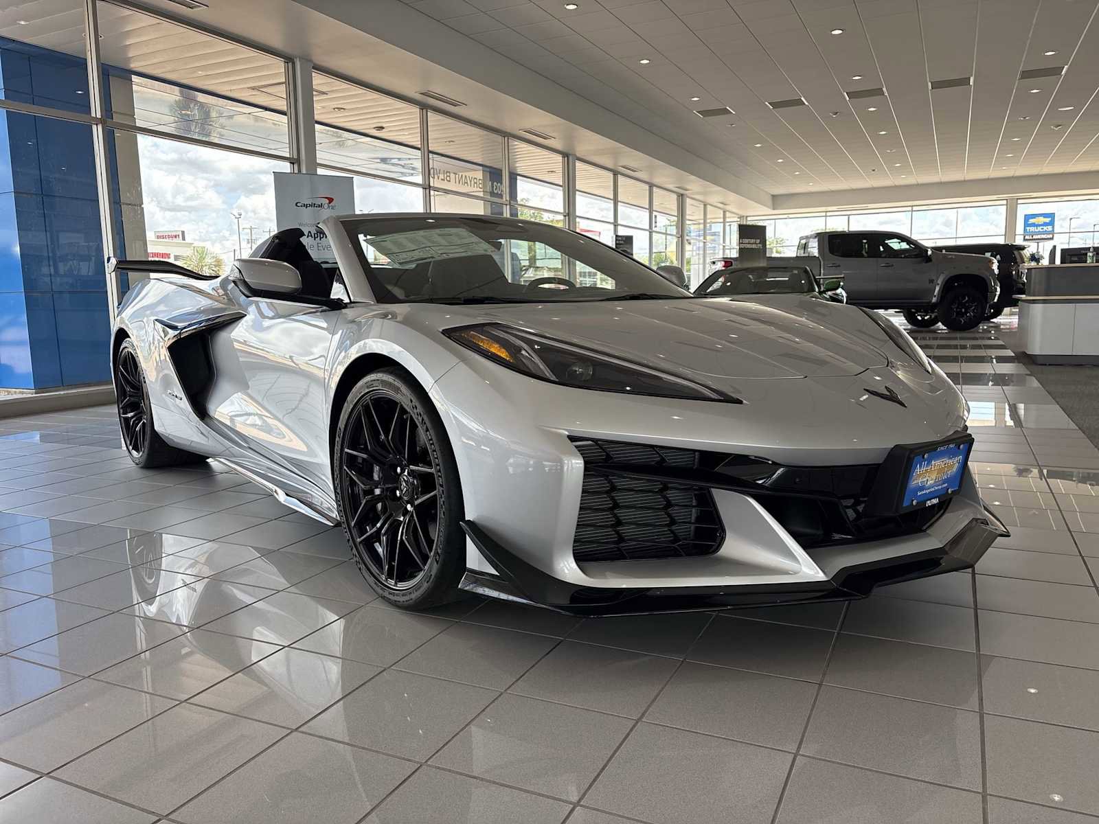 New 2026 Chevrolet Corvette Z06 w/ Z07 Performance Package RWD image 2