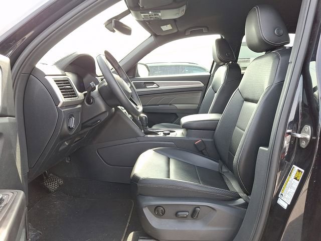 Used 2023 Volkswagen Atlas Cross Sport SE AWD/4WD image 13