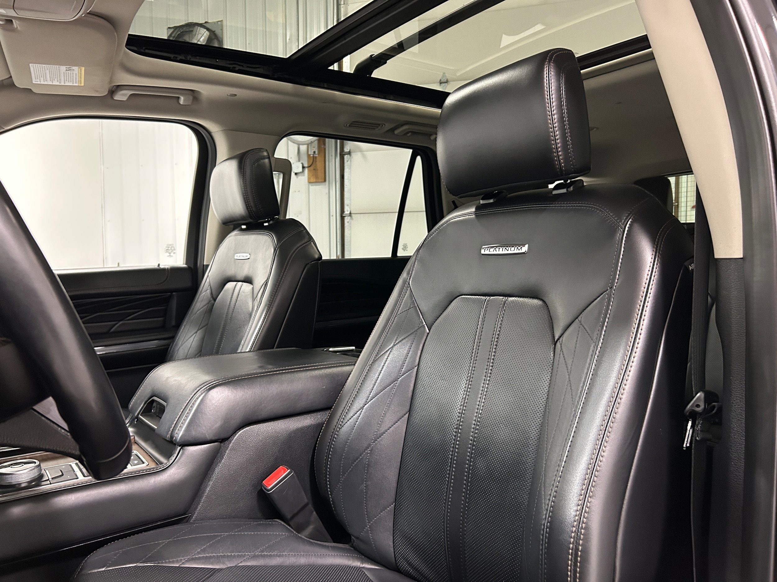 Used 2021 Ford Expedition Platinum image 27
