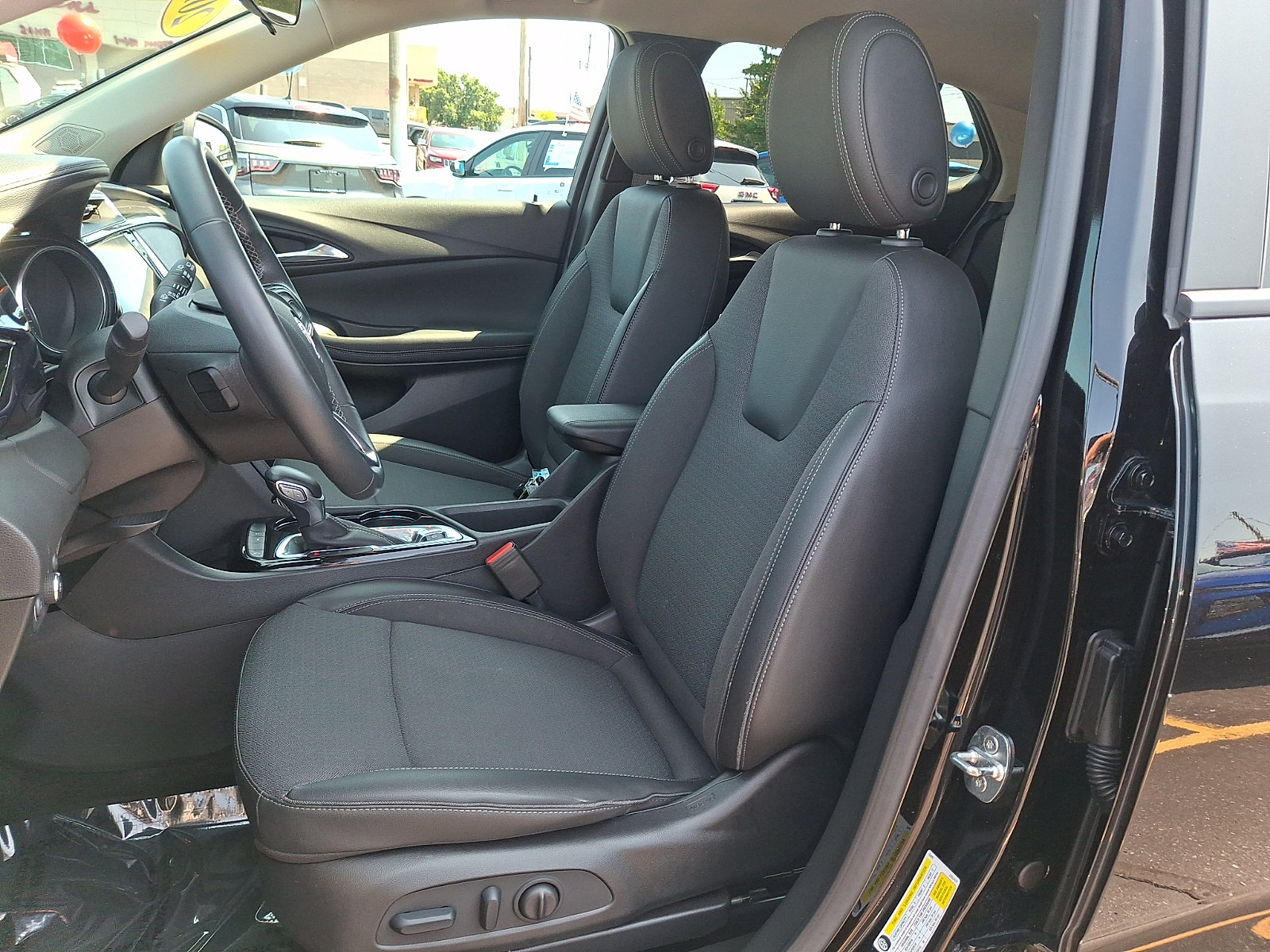 Used 2023 Buick Encore GX Select w/ Sport Touring Package FWD image 13