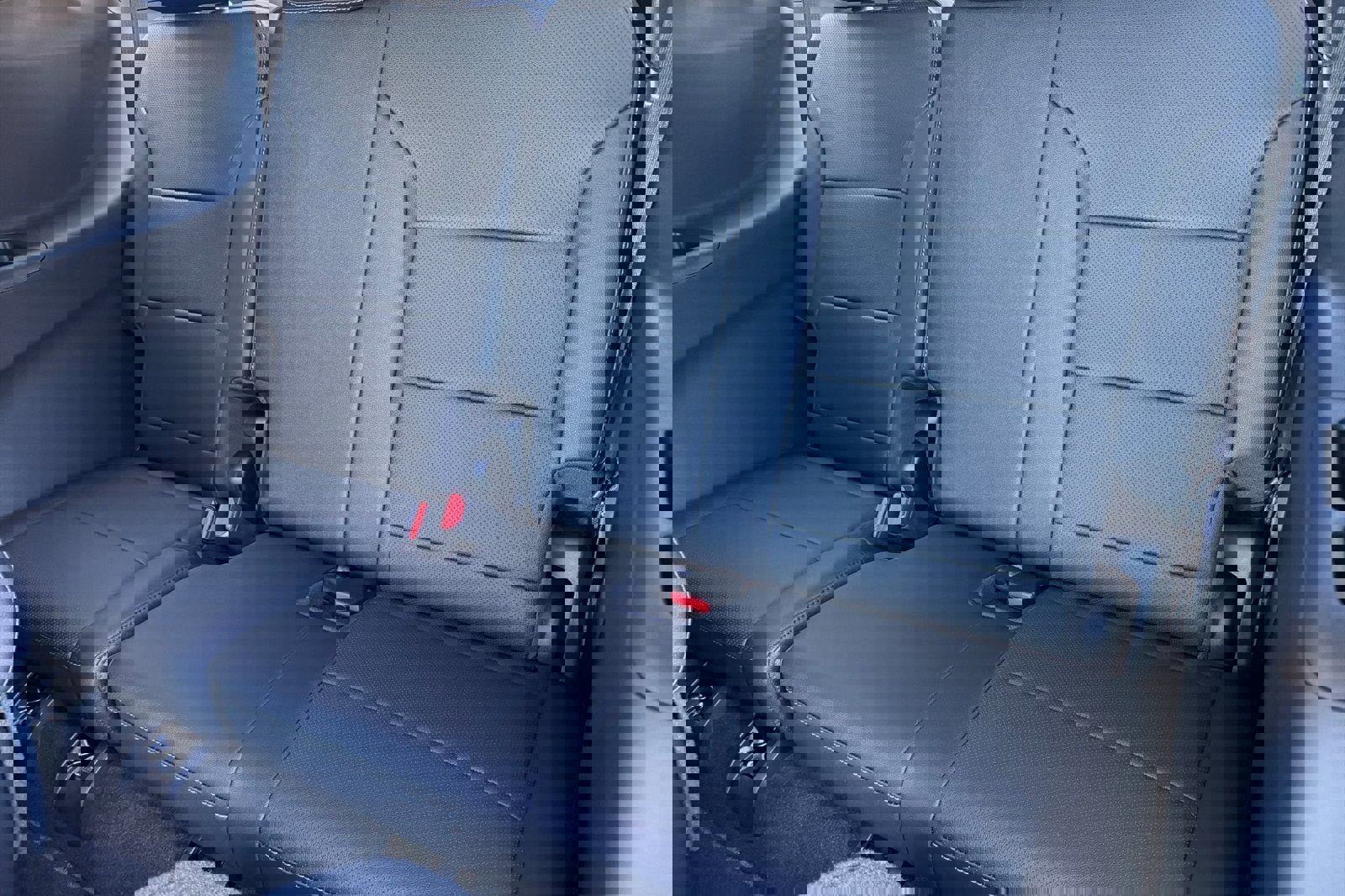 New 2026 Chevrolet Traverse LT w/ Midnight/Sport Edition image 13